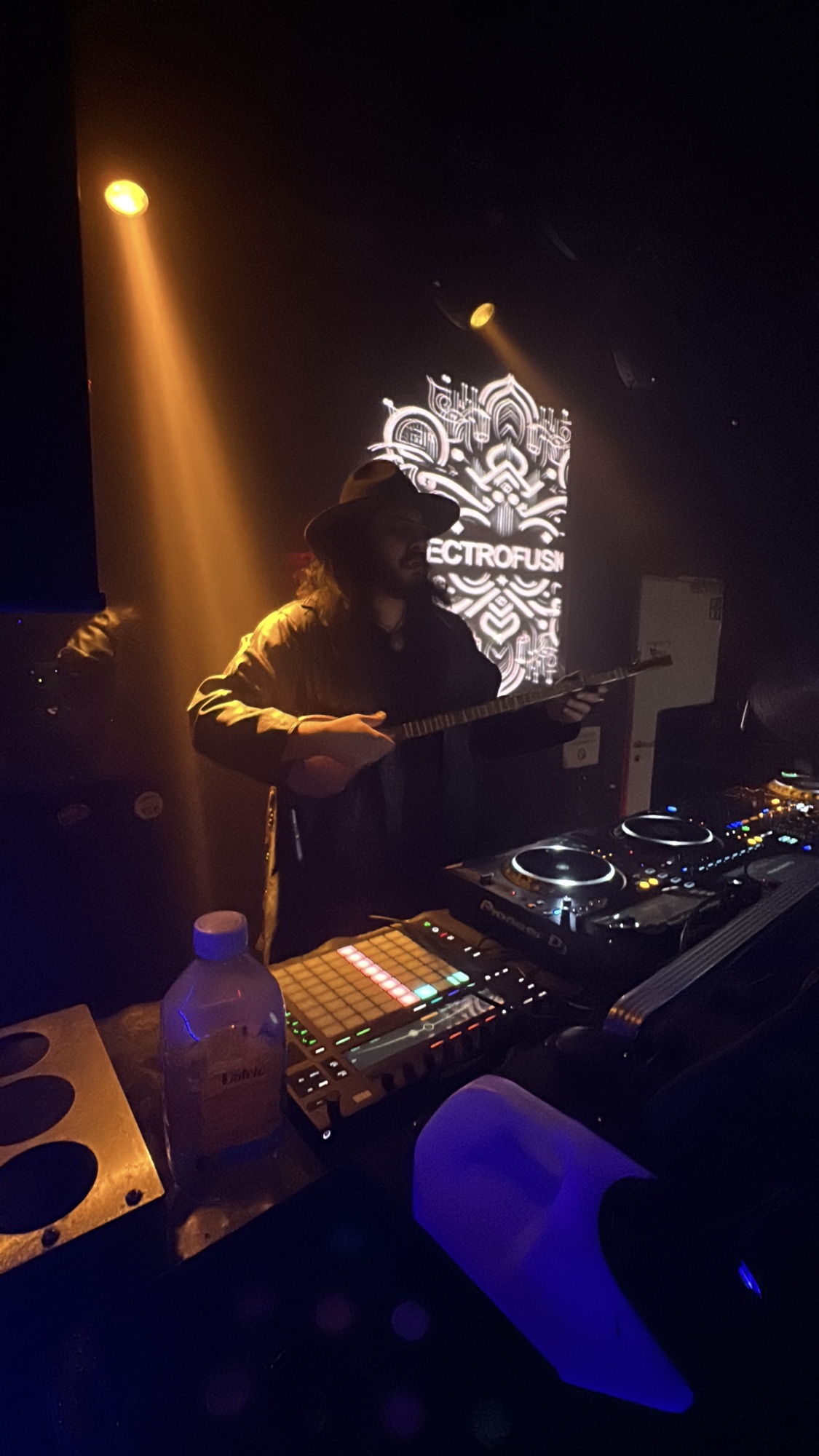 Majid Kazemi performing the Electrofusion project live